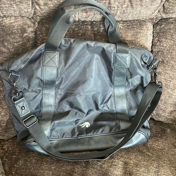 Aideology Handbags - For Sale Gently Used Black Multi Purpose/Compartment/Adjustable Strap Tote Bag
